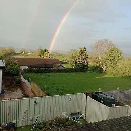 Cosy Boutique Village Retreat *